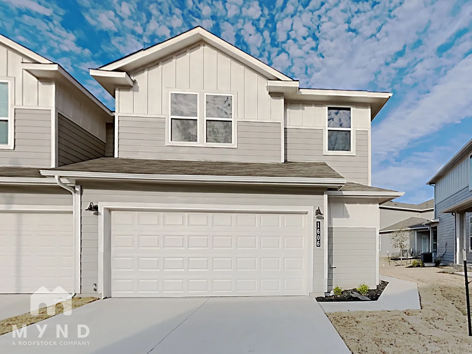3 bed, 2.5 bath, 1729 sqft, $2,050 — Photo 2