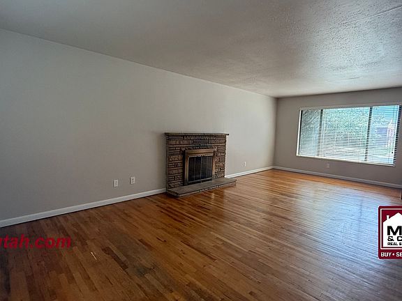 2nd image of 5894 S Kingston Way #10
