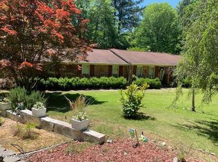 102 Searcy Dr, Juliette, GA 31046