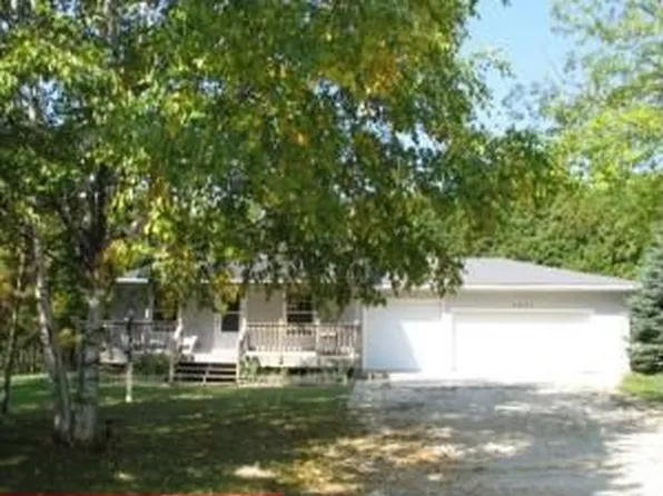 4501 Arbor Vitae Dr, West Bend, WI 53095