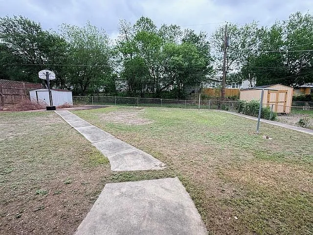 234 Danville Ave — Photo 10