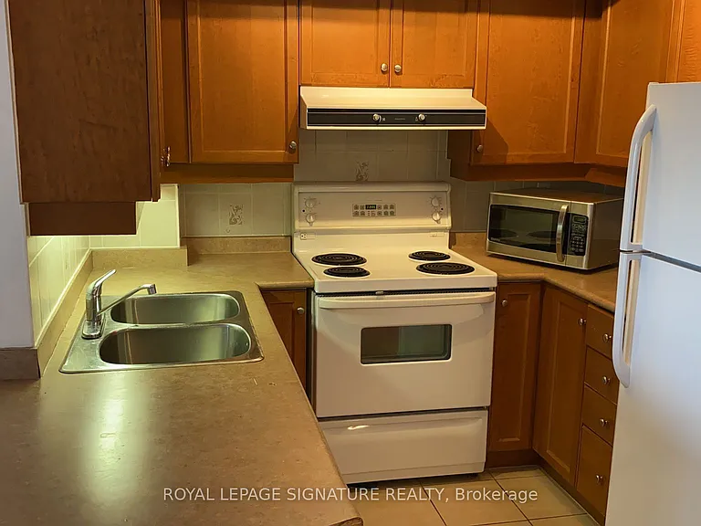 2 Rean Dr #1114 — Photo 11