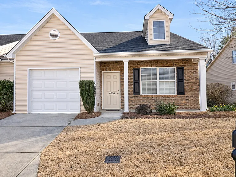 4064 Broadview Ln — Photo 1