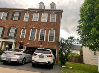 12753 Heron Ridge Dr, Fairfax, VA 22030