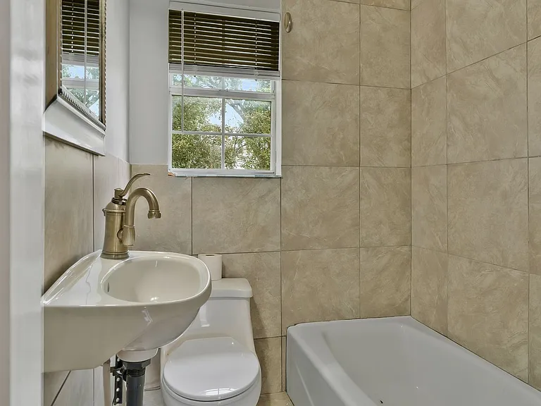 5206 Georgia Ave — Photo 20