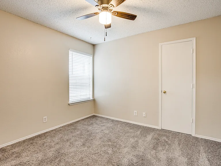 5816 Stone Meadow Ln — Photo 10
