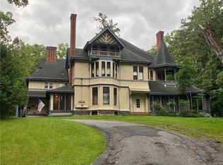 19 Chestnut St, Clinton, NY 13323