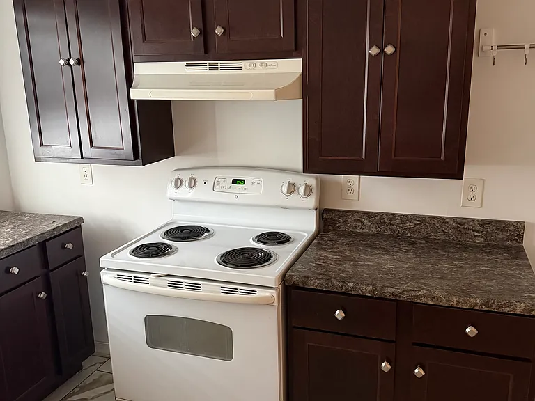 3217 Lancaster Ln #2/1 — Photo 7