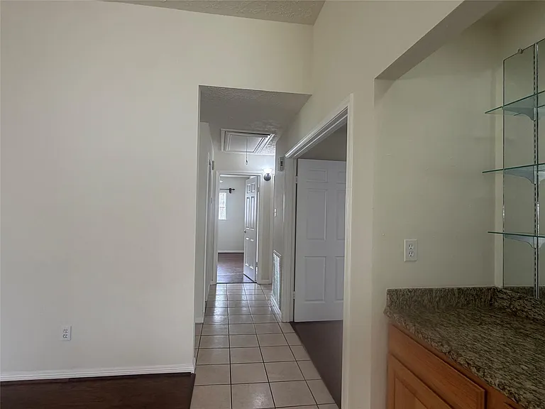 3806 Carya Cir — Photo 22
