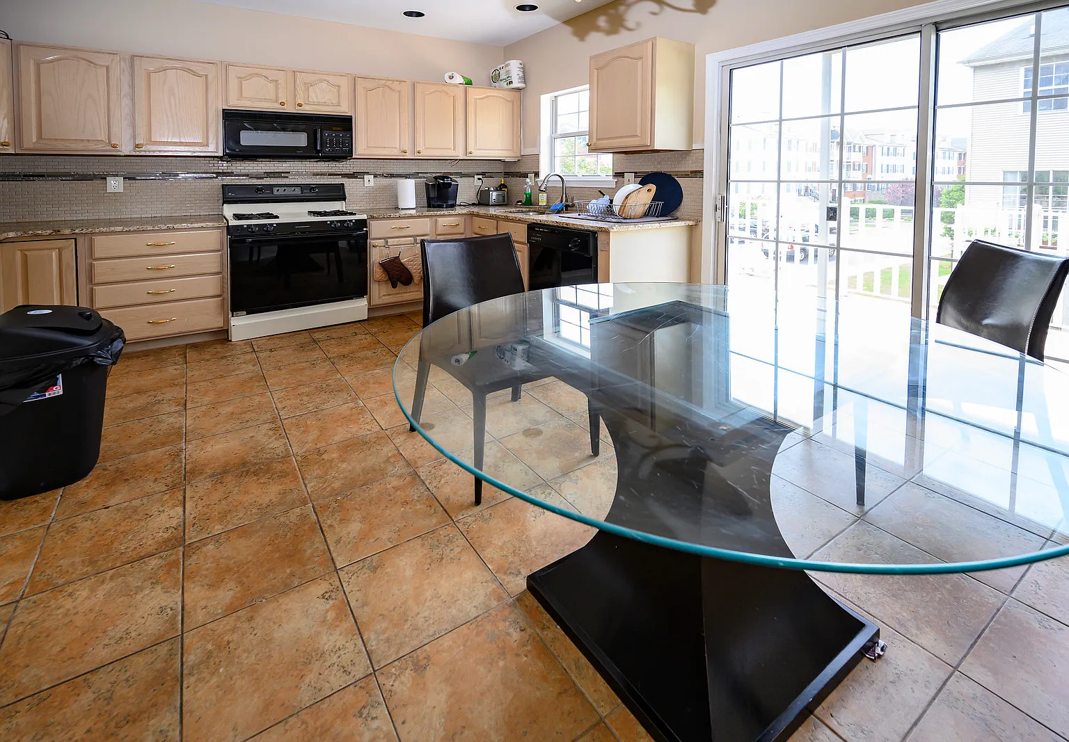 236 Warren St (4 Bed | 4 Bath) (P3 I T1 Premier) - Upstairs Master Rear — Photo 4