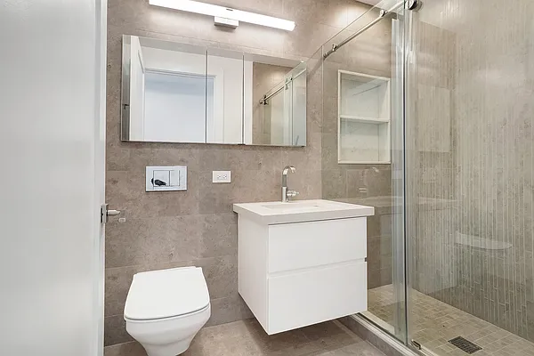 Rented by Bond New York | media 6