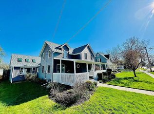 407 W 3rd St, Byron, IL 61010