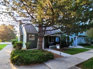 1911 S Balsam St, Lakewood, CO 80227