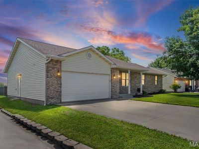 95 Sunbeam Dr, Highland, IL, 62249