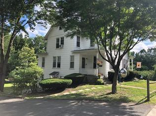 7 Greenwood St, Watertown, CT 06795