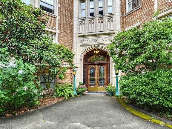 3rd image of 5810 Cowen Place NE #205