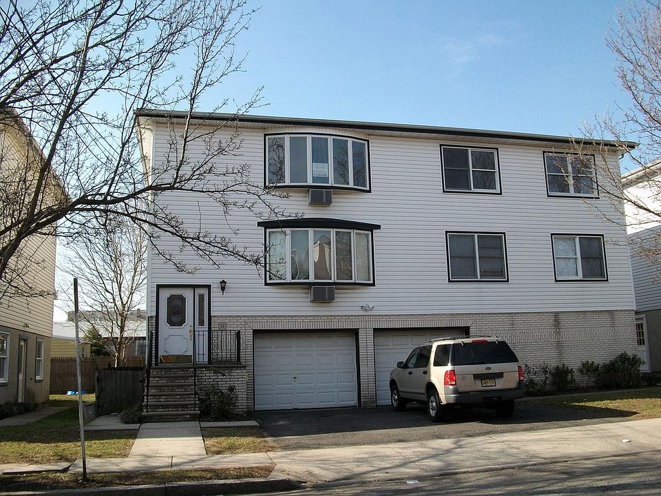 1st image of 25 Holmes St #1