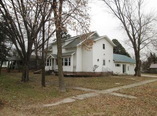 408 3rd St, Fenton, IA 50539