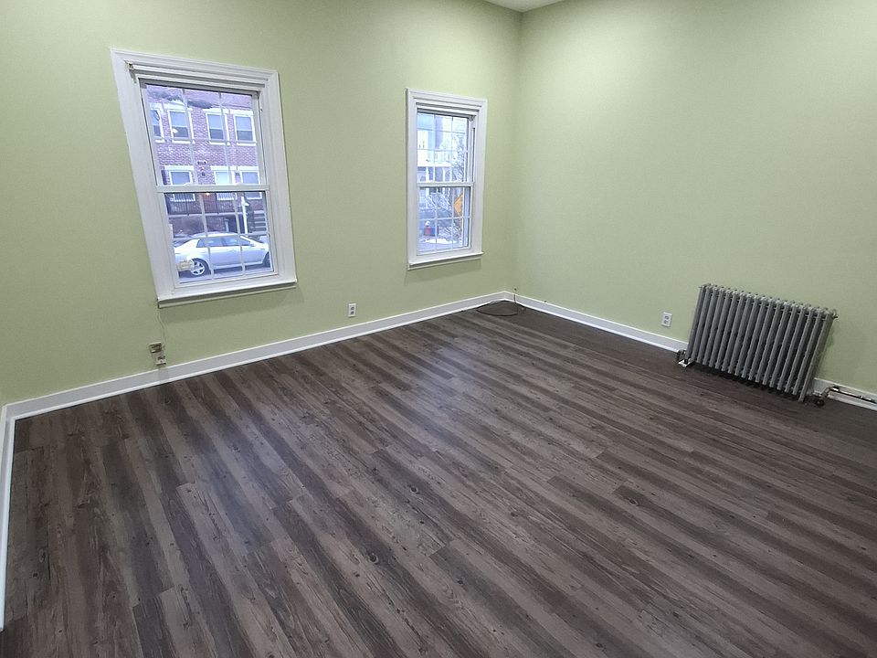 1st image of 172 Van Horne St #2