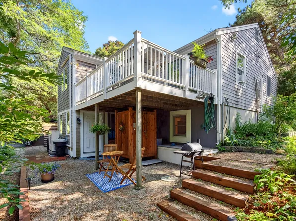 11 Whelpley Road, Eastham, MA 02642