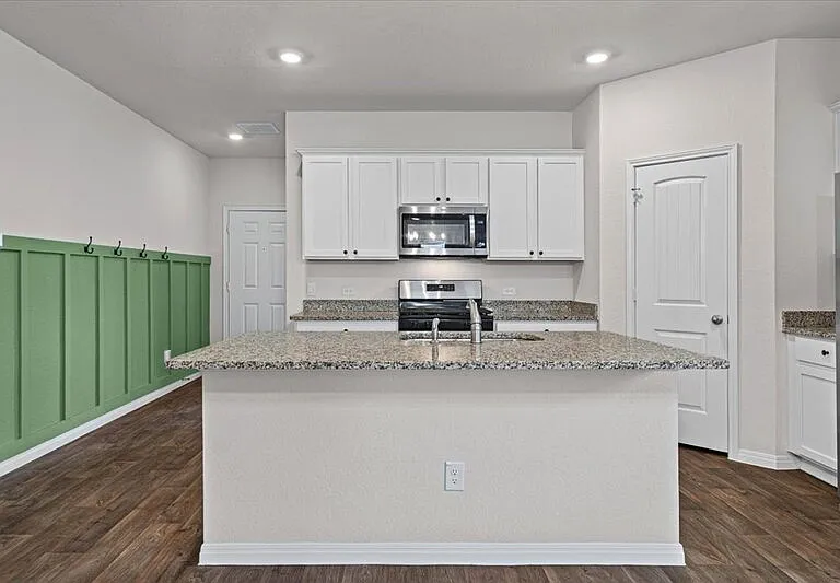 20221 Heinrich Ln — Photo 7