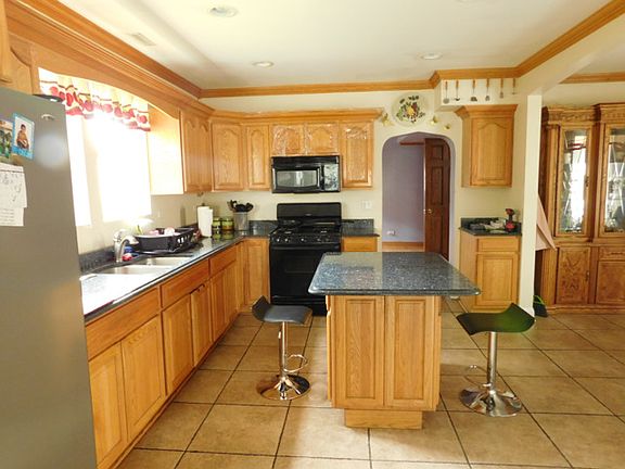 4th image of 130 N 23rd Ave