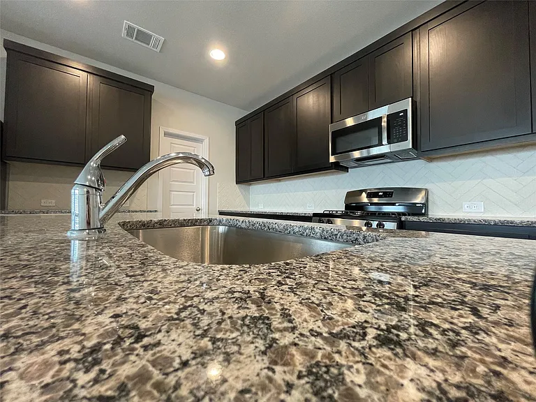 2801 Winding Creek Rd — Photo 9