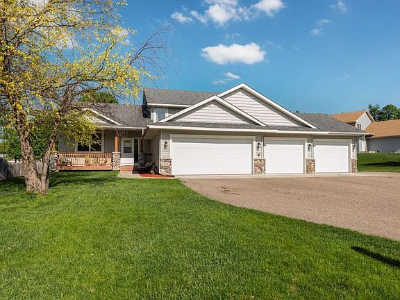 3rd image of 817 Green Acre Ct