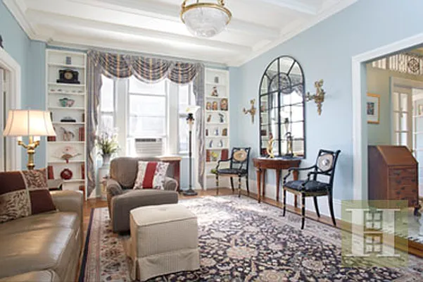 Sold by Jeff Weisbord Real Estate | media 14