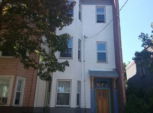 231 W 5th St #1, South Boston, MA 02127