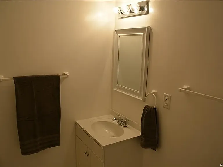 46 Richardson Dr #B — Photo 7