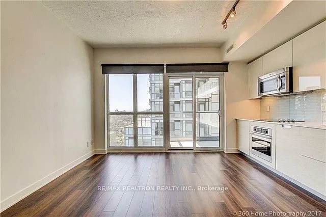 210 Simcoe St #2110 — Photo 7
