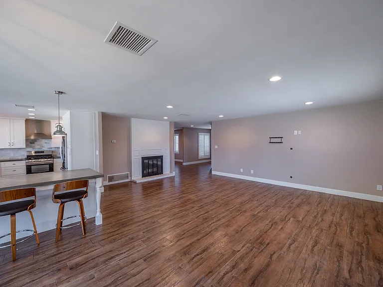 9059 N Arroya Vista Dr — Photo 4