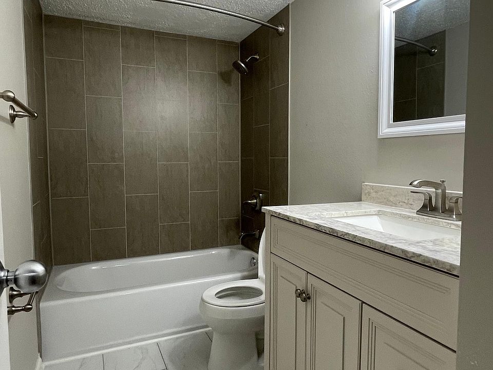 1st image of 8931 S Swan Cir