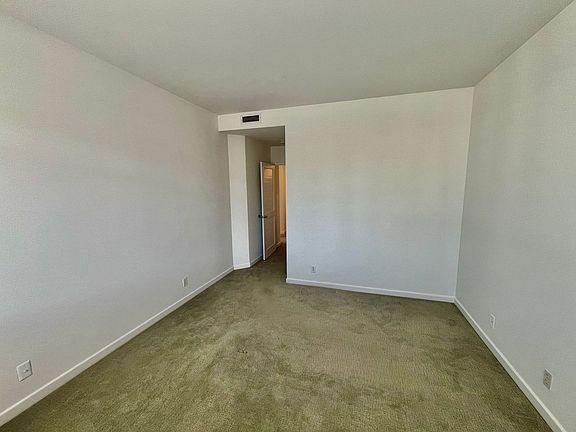 5th image of 1591 Jackson St APT 12