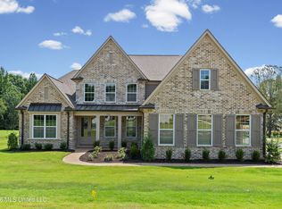 1794 Single Tree Dr, Hernando, MS 38632