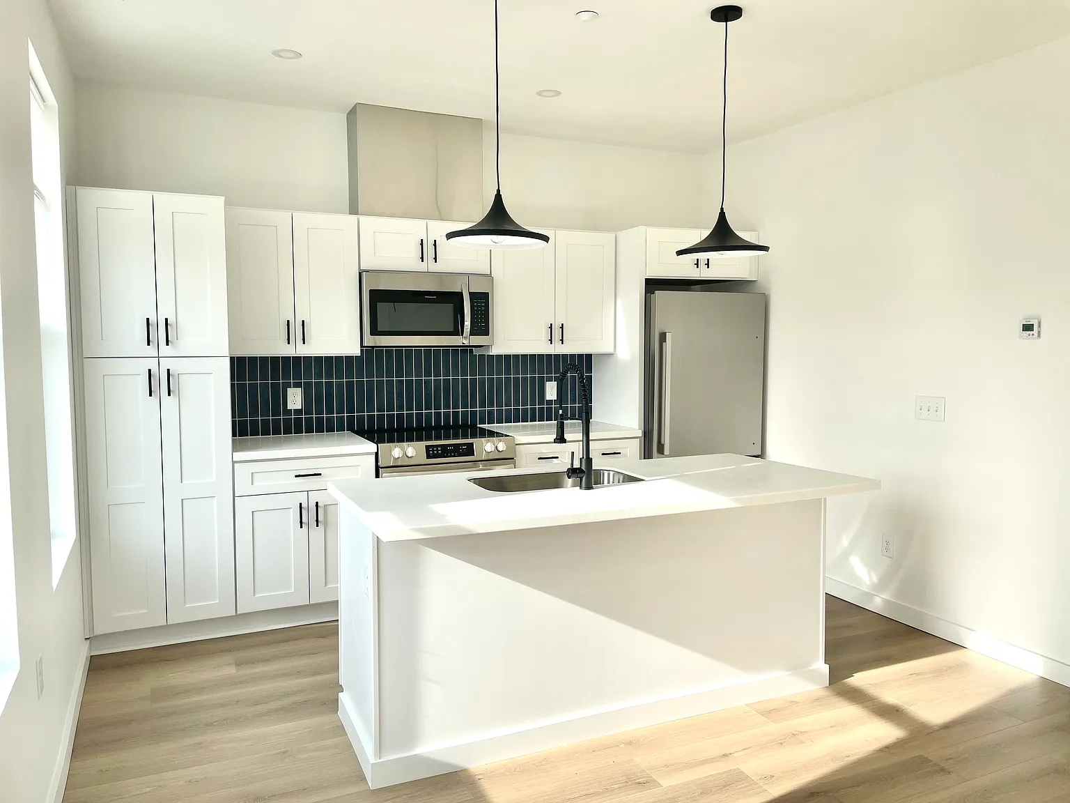 1 bed, 683 sqft, $1,700 — Photo 1