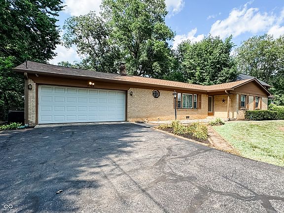 3rd image of 8904 Camby Rd