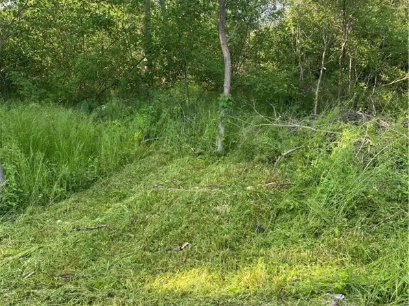 Hartville Rd, Hartville, OH 44632