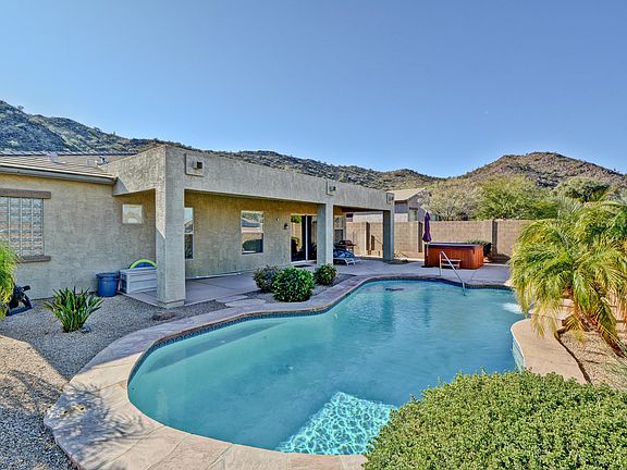 4th image of 8366 W Antelope Dr