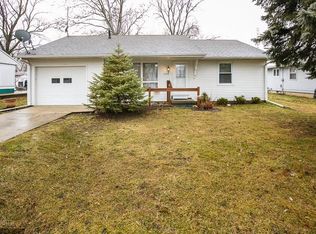 1232 Rutledge Rd, Bloomington, IL 61704