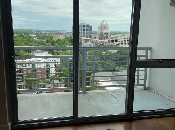 333 W Trade St Unit 1602, Charlotte, NC 28202