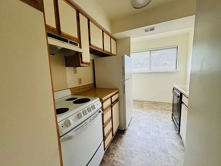 503A Sunridge Dr — Photo 8