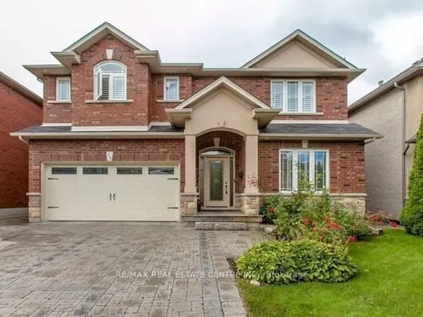 15 Sasha Ct, Hamilton, ON L8E 0A3