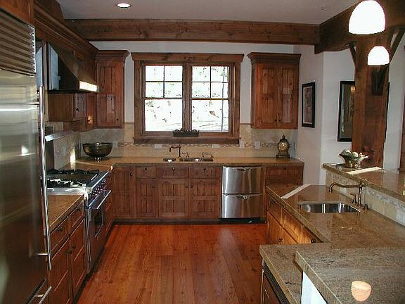 2nd image of 2 Pennington Pl #2