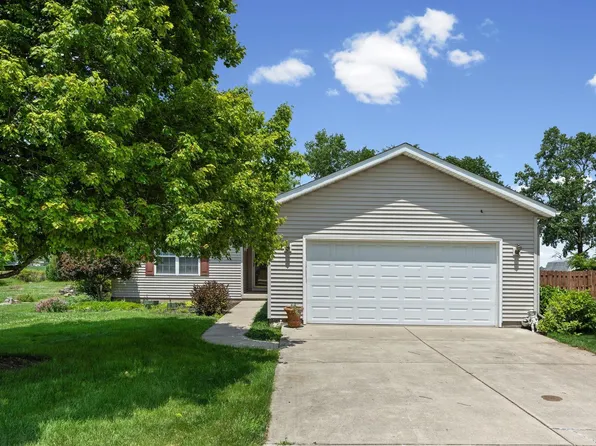 409 E Briar St, Otterbein, IN 47970