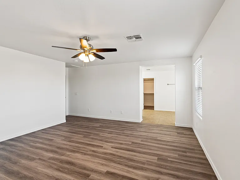 21044 E Cherrywood Dr — Photo 16