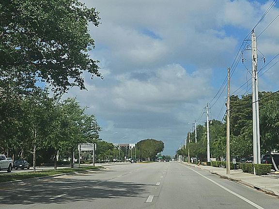 5th image of 9101 W Sample Rd