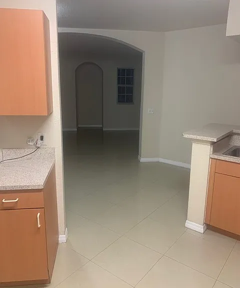 2307 Belmont Ln — Photo 15