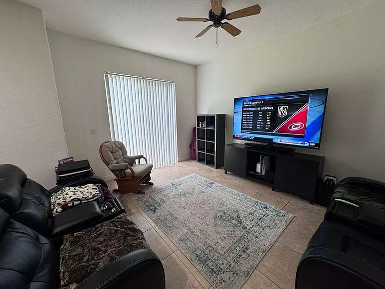 2812 Eagle Rock Cir #906 — Photo 6